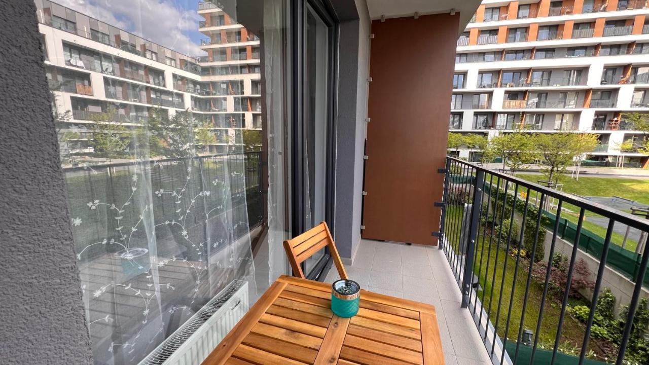 1 Room Apartment With Terrace, Slnecnice Bratislava Luaran gambar